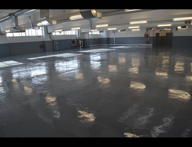4,798M² WAREHOUSE FOR SALE IN PAARDEN EILAND